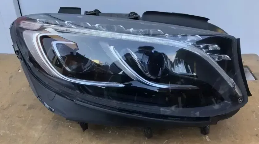 a2179064400   headlight r